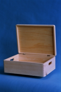 Skrzynka drewniana z pokrywą  400x300x150mm 